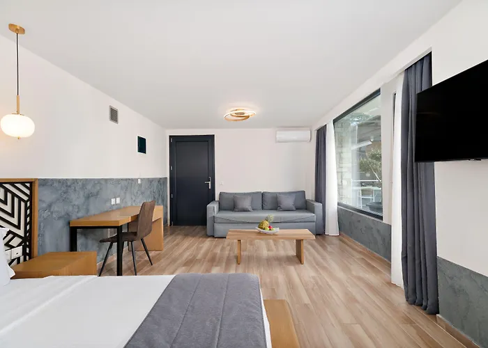 Estalagem Casa Bloo Adults Only Elia Nikitis