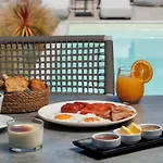 Casa Bloo Adults Only Inn 4*