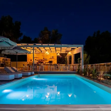 Han/Misafirhane Casa Bloo Adults Only Elia Nikitis